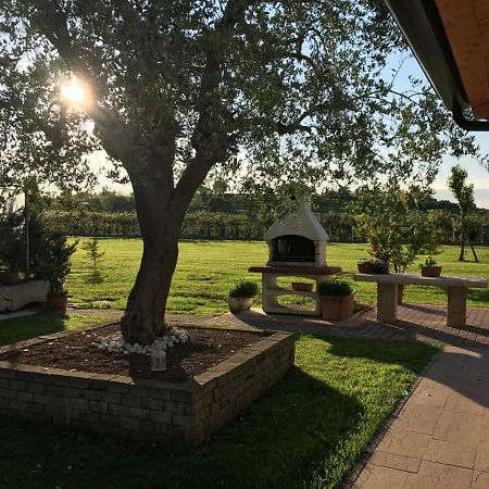 Appartamento Casa Vacanze Corte Ara Decima Sona Exterior foto