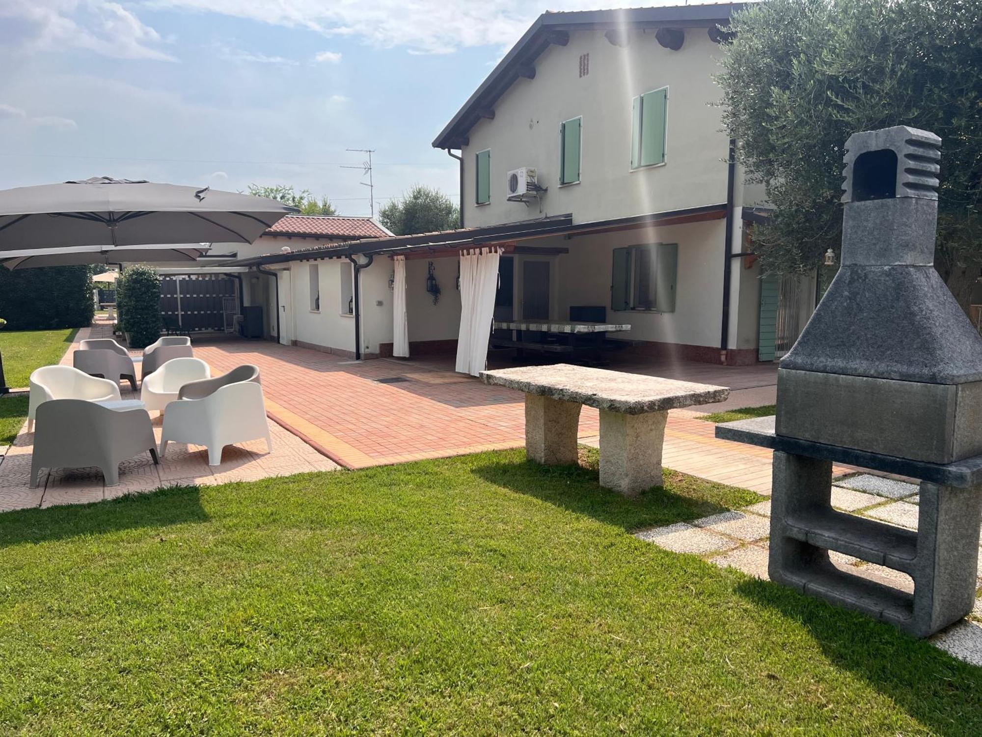 Appartamento Casa Vacanze Corte Ara Decima Sona Exterior foto