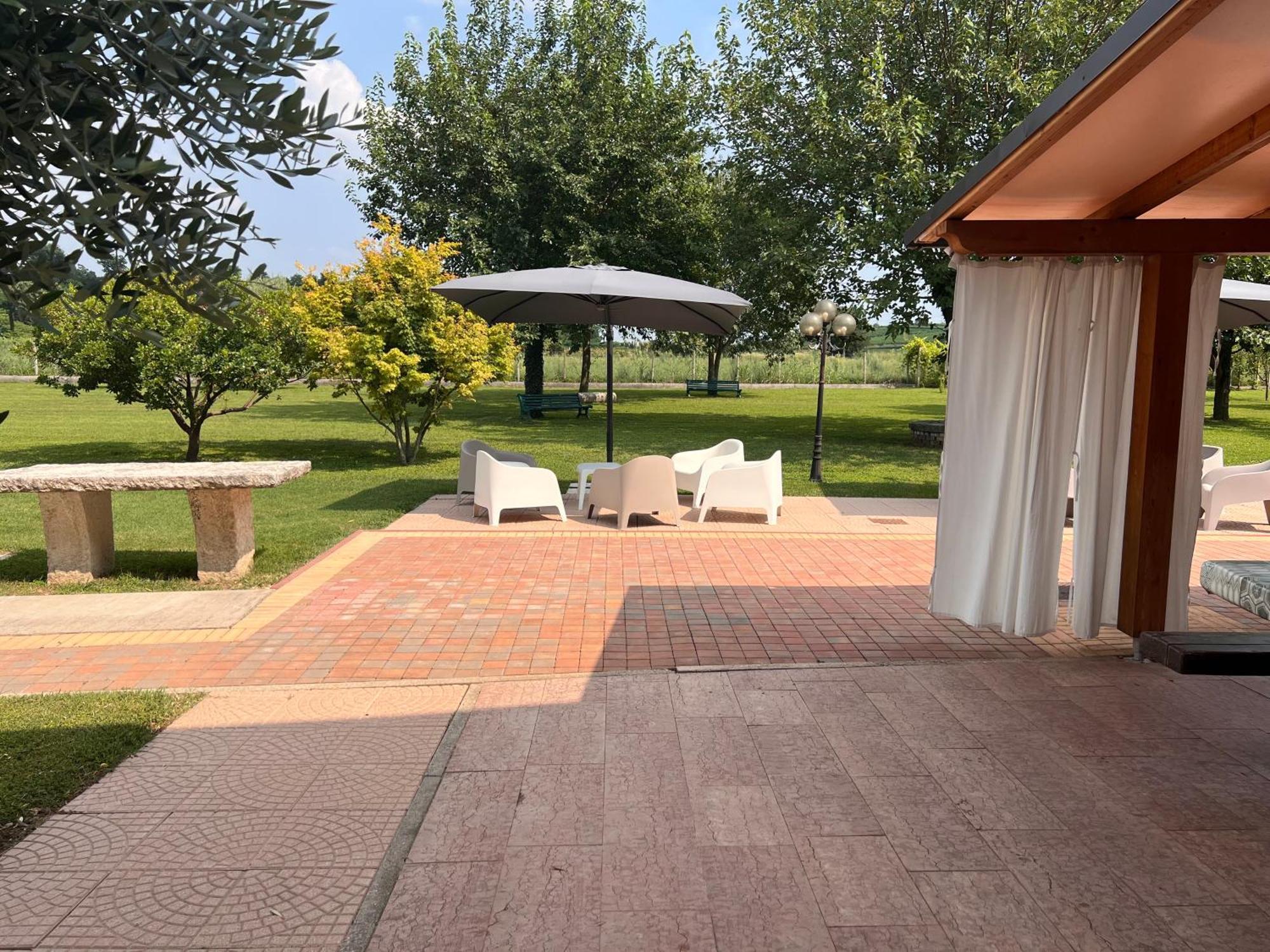 Appartamento Casa Vacanze Corte Ara Decima Sona Exterior foto