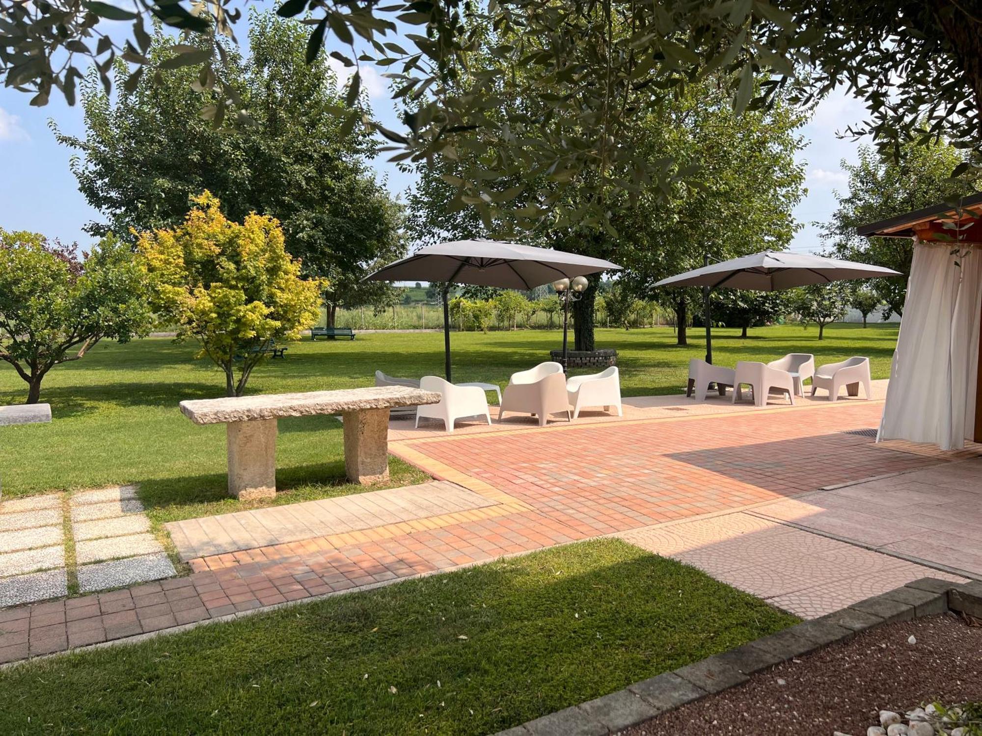 Appartamento Casa Vacanze Corte Ara Decima Sona Exterior foto